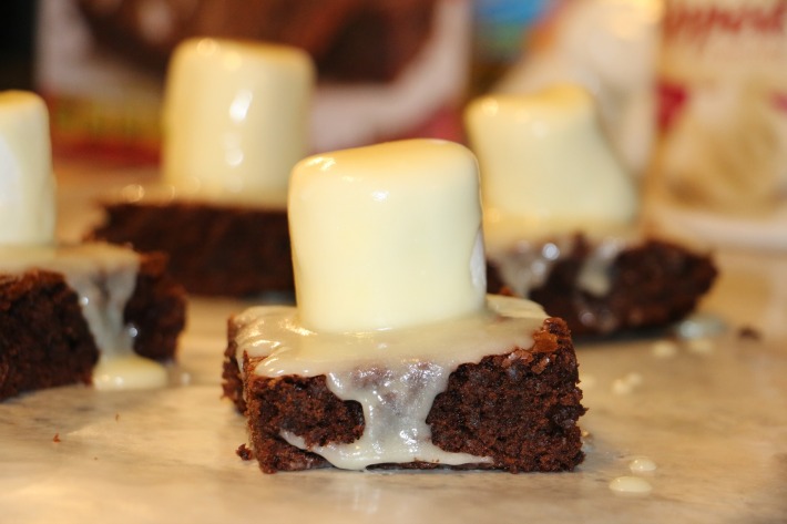 brownies with frosting