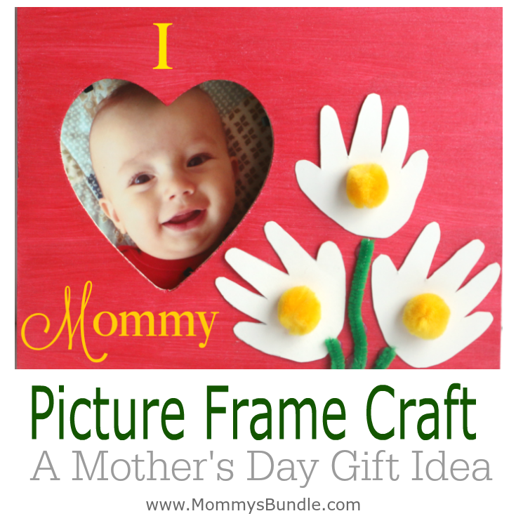 DIY picture frame craft for mom! Trace your child's handprints to make a flower bouquet and add them to the frame for an adorable Mother's Day gift idea!!