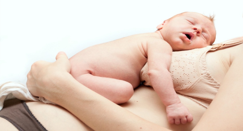 Tips for breastfeeding at night